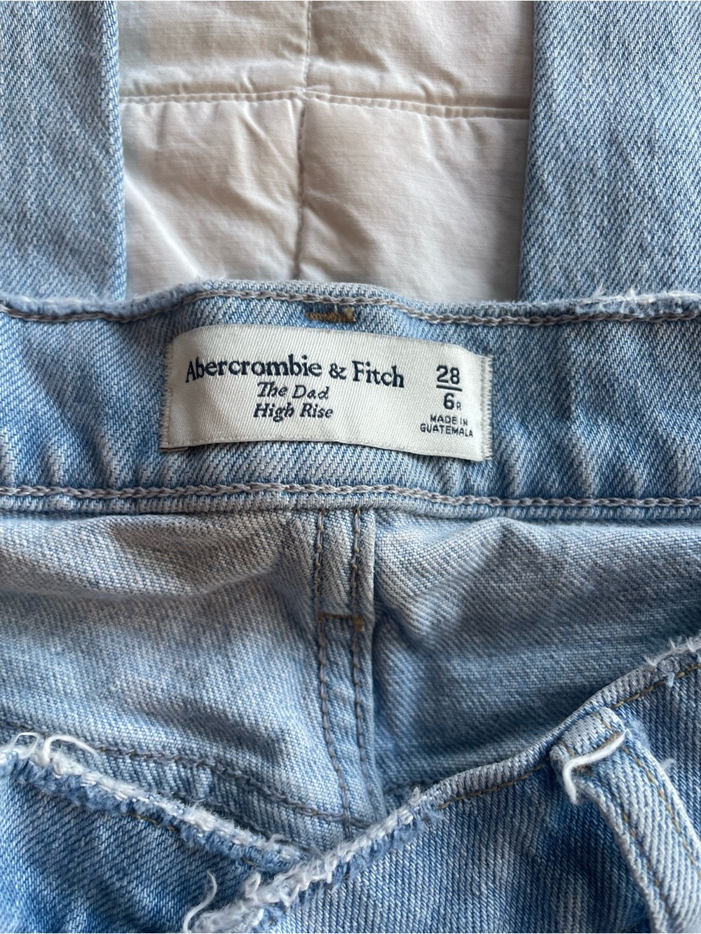Abercrombie & Fitch Light Blue Asymmetric Waist The Dad high Rise Jean 28/6 R - Picture 6 of 7
